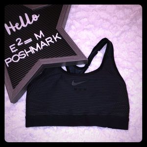 NikeLab AeroAdapt Bra xMMW AV2297-010 XS